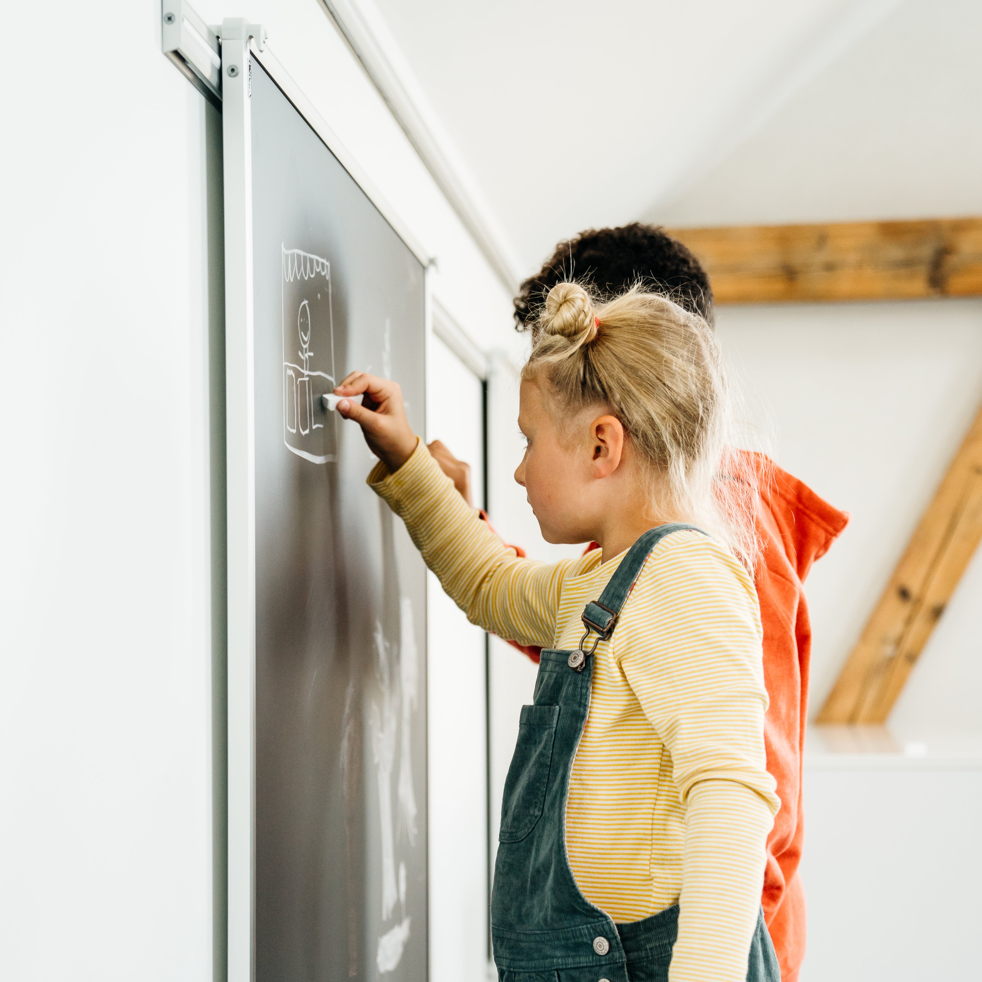 MOVING BOARD Bílá tabule / křídová tabule
